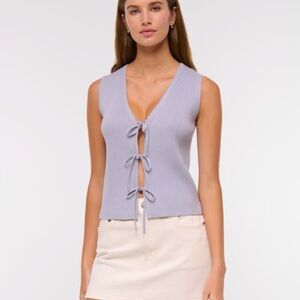 Abercrombie & Fitch tie front sweater vest